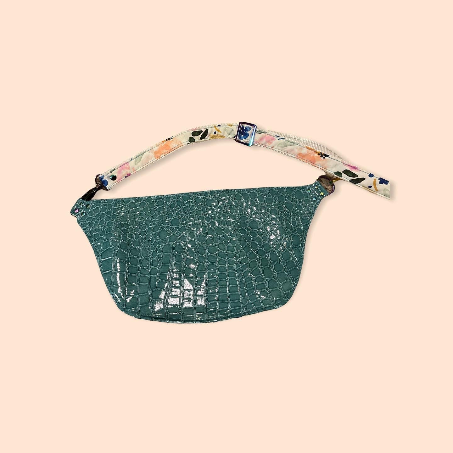 The Dayna Fannypack image 1