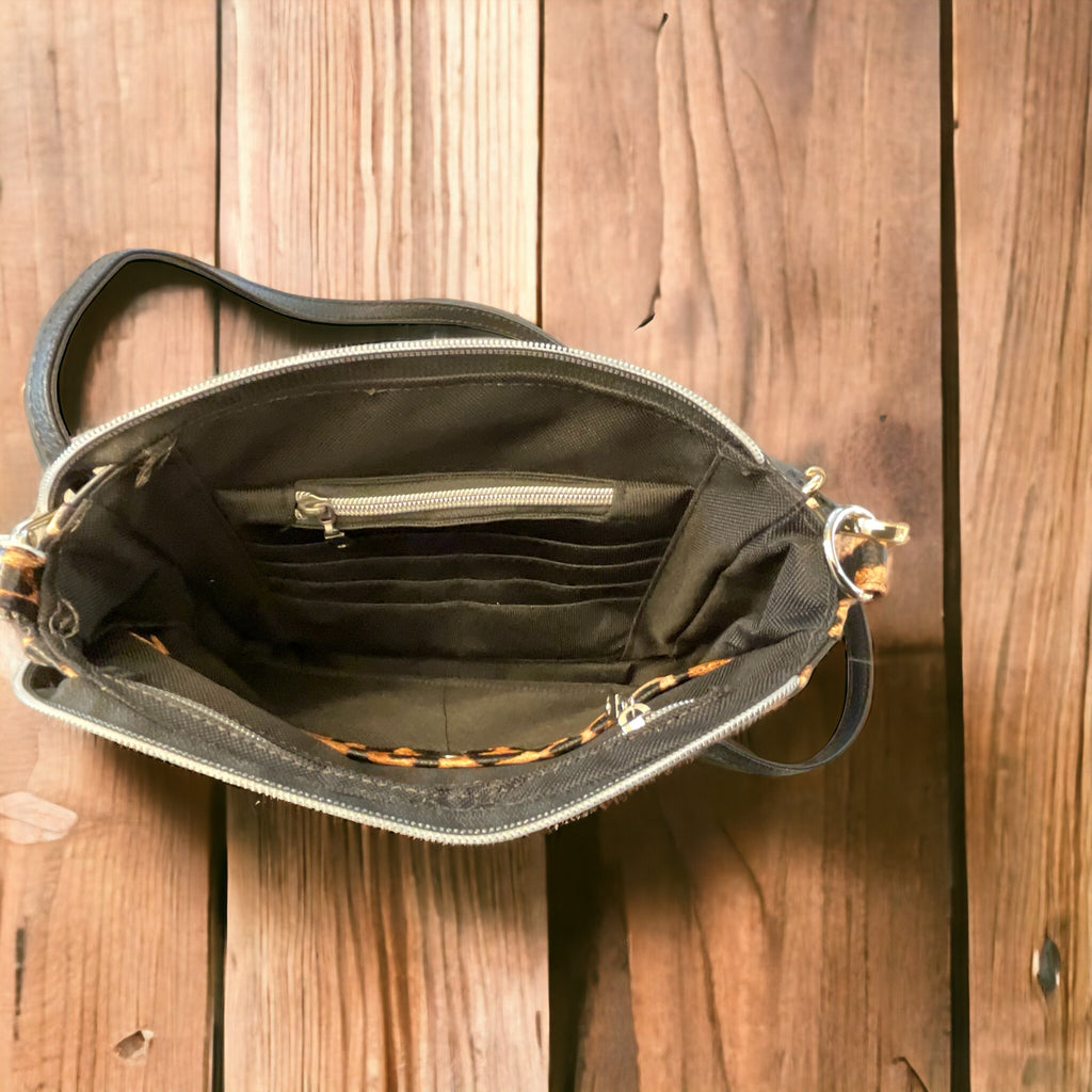 Arisa Crossbody Bag image 3