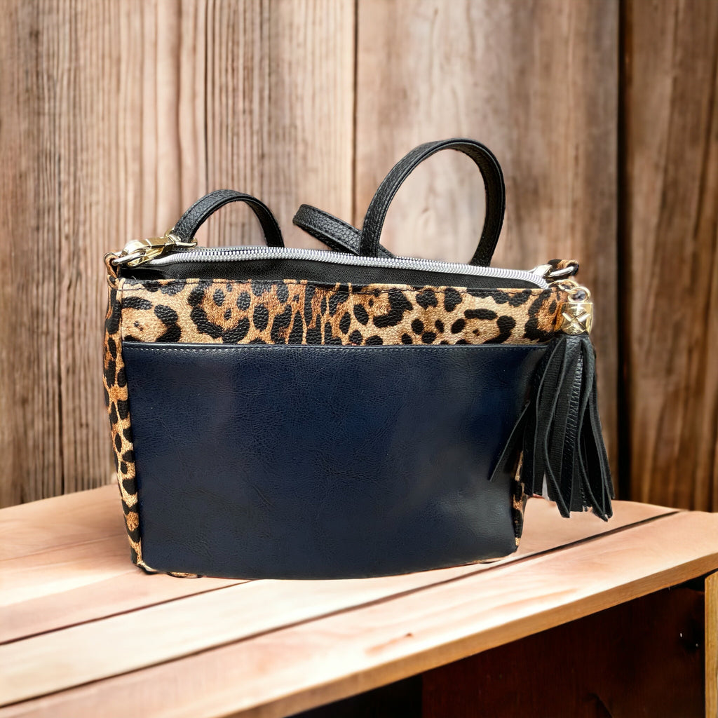 Arisa Crossbody Bag image 2