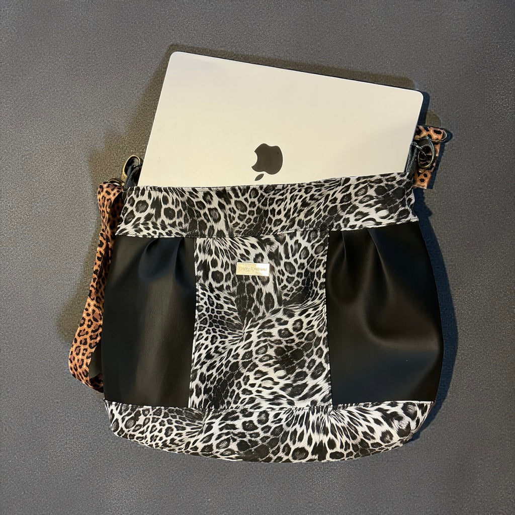 Zinnia Messanger Bag