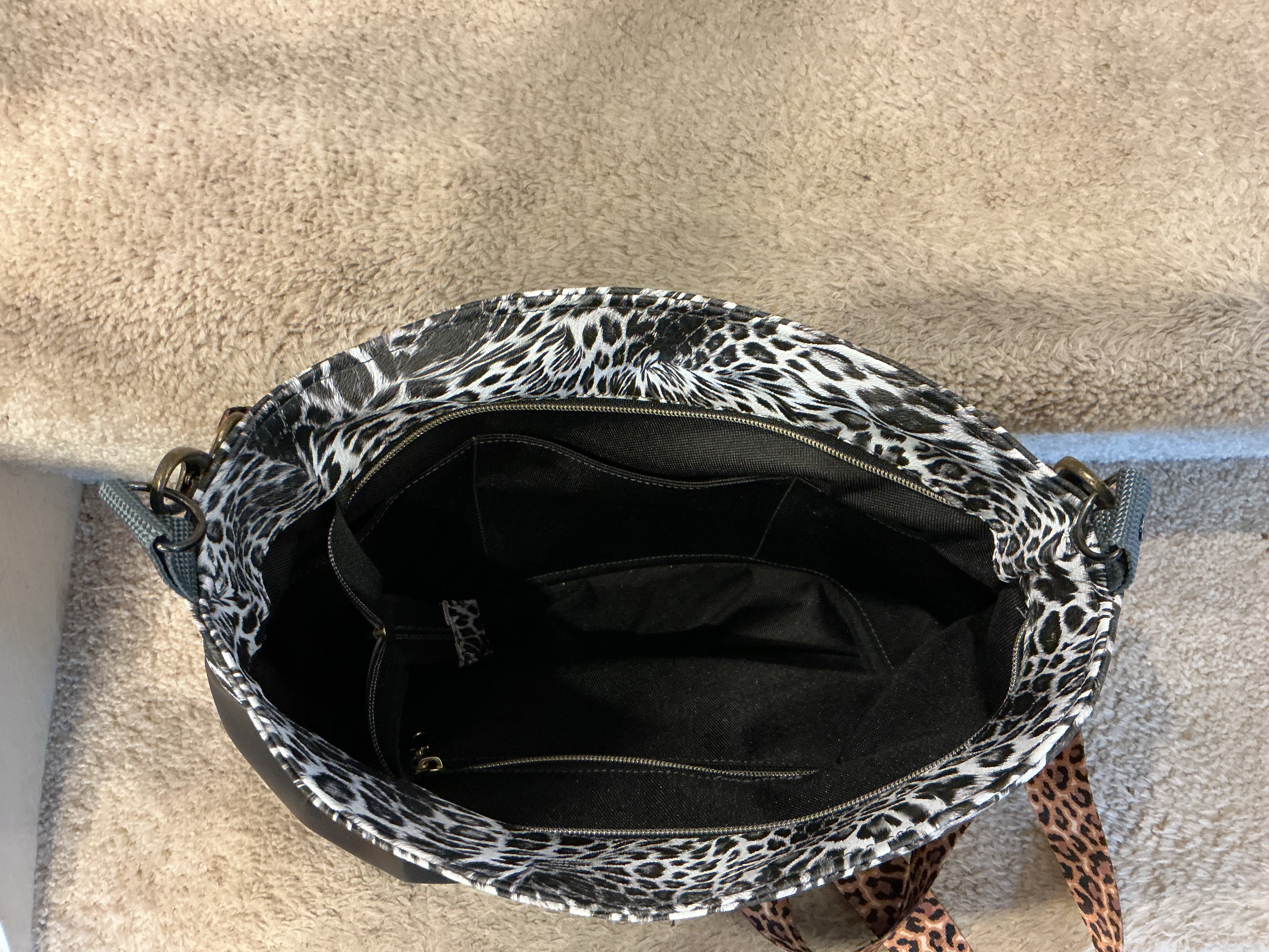 Zinnia Messanger Bag