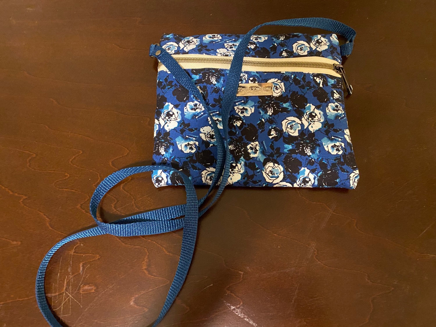 Stroll Crossbody Bag image 3