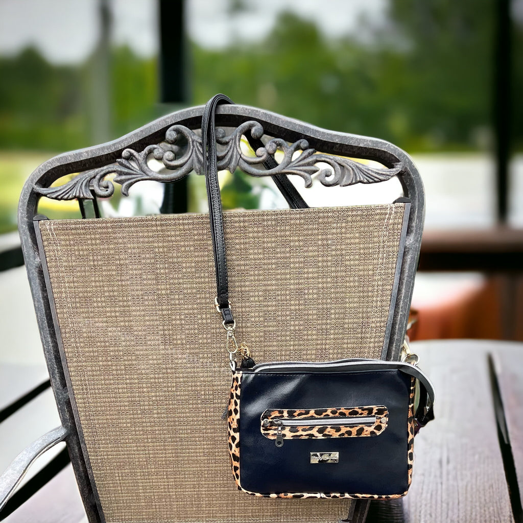 Arisa Crossbody Bag image 1