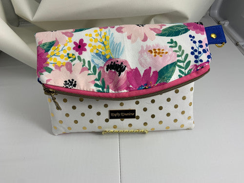 Heidi Foldover Wristlet | Krafty Kreations